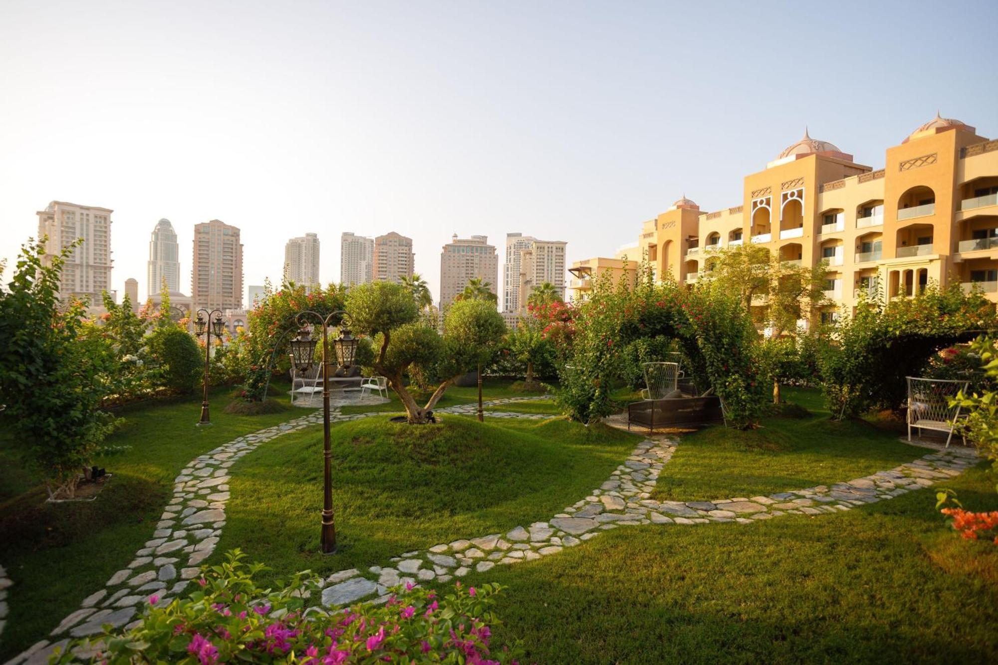 The St. Regis Marsa Arabia Island, The Pearl Qatar Hotel Doha Bagian luar foto