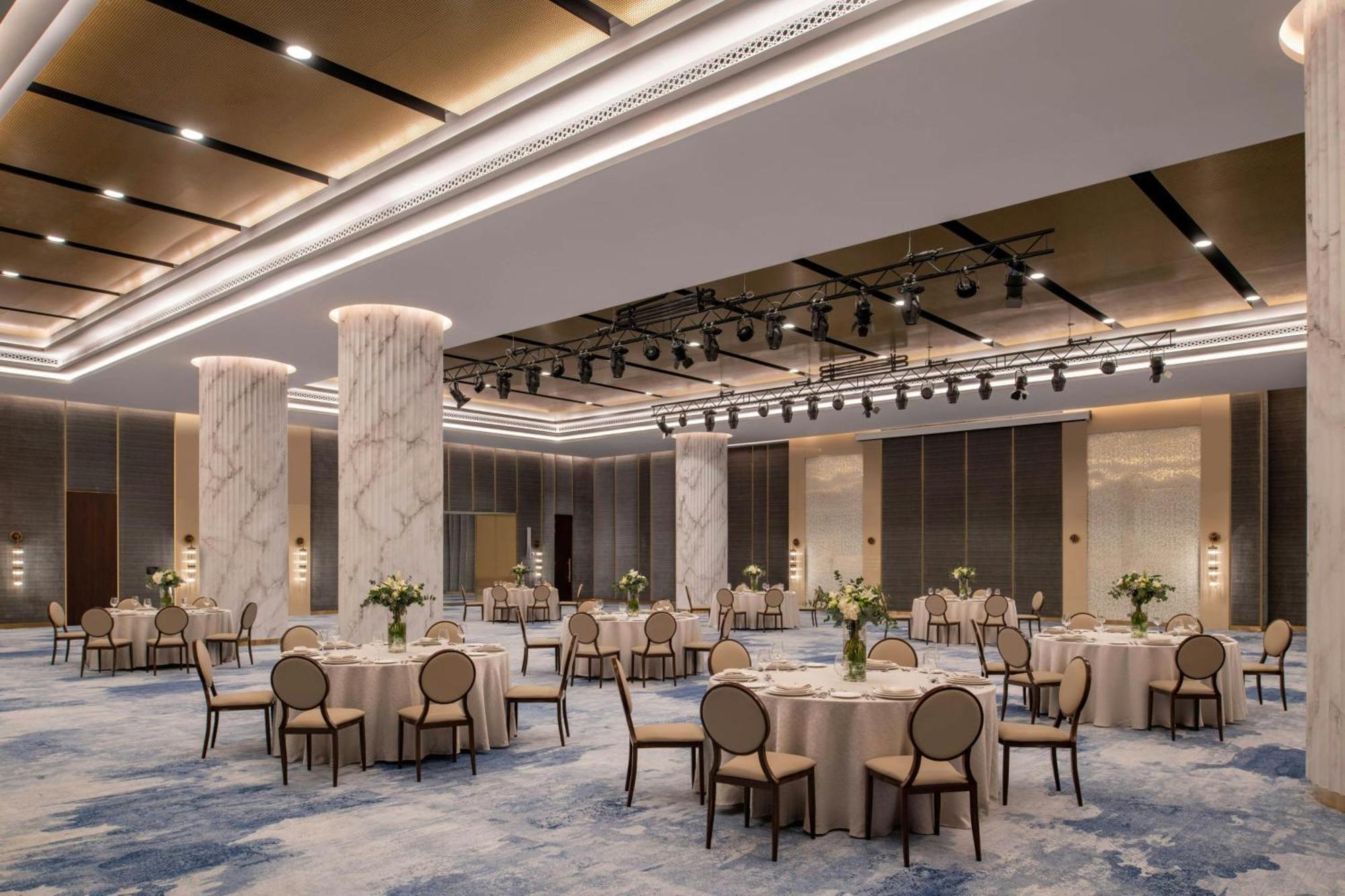 The St. Regis Marsa Arabia Island, The Pearl Qatar Hotel Doha Bagian luar foto